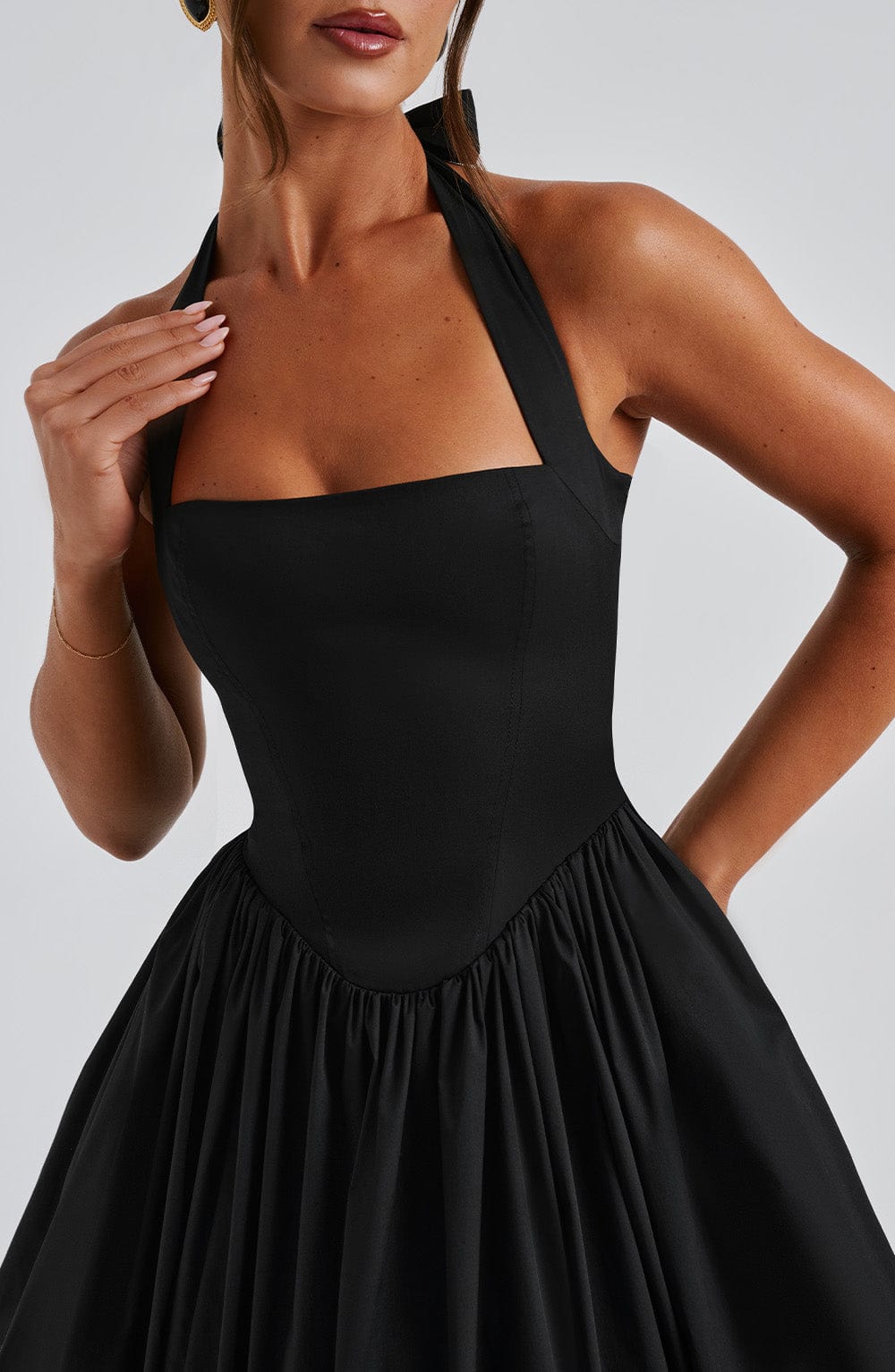The Hills Nashville Chloe Women's Wedding Guest Halter Midi Dress