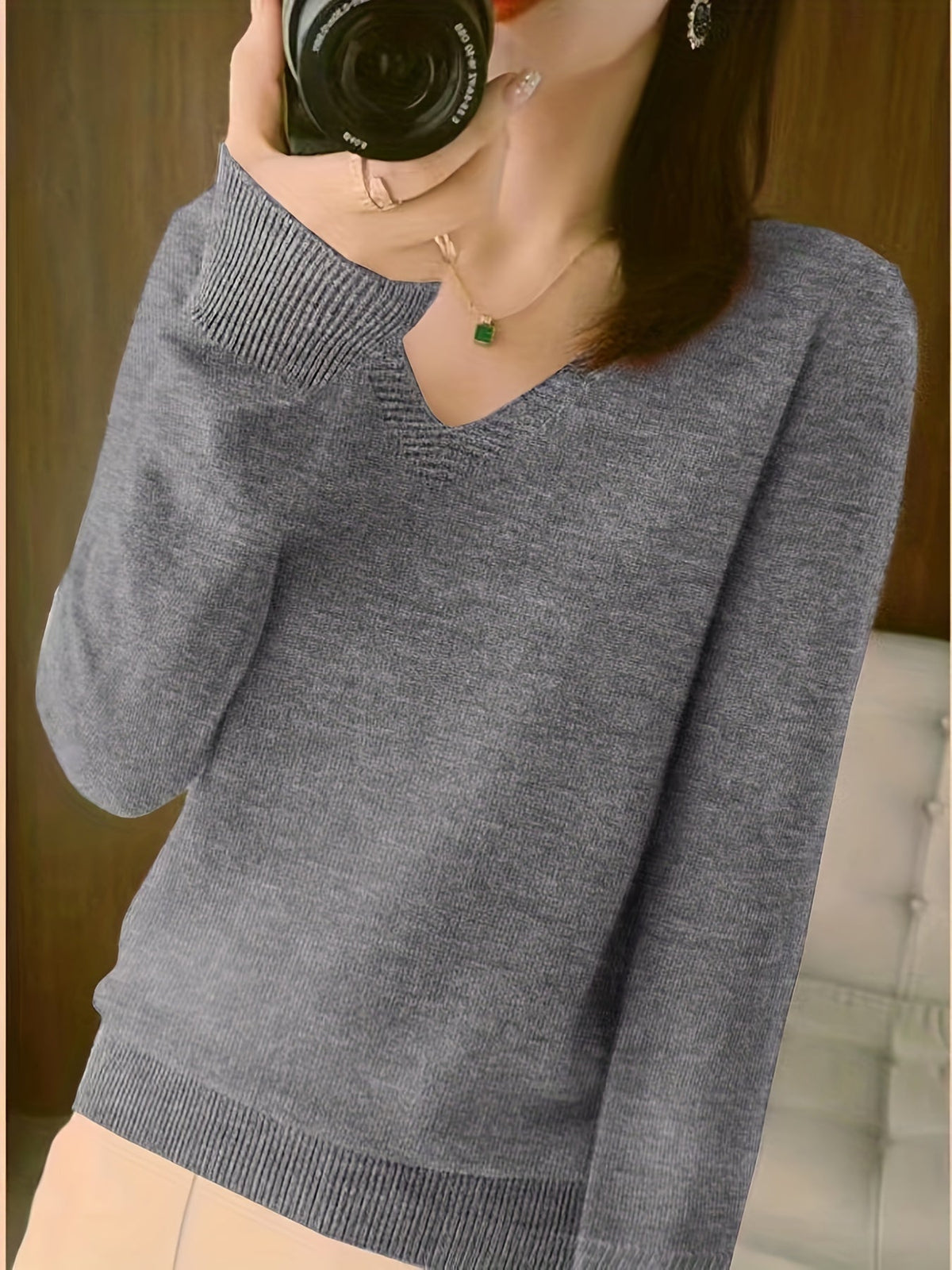 Harper & Wells Women's Selene Soft V-Neck Sweater