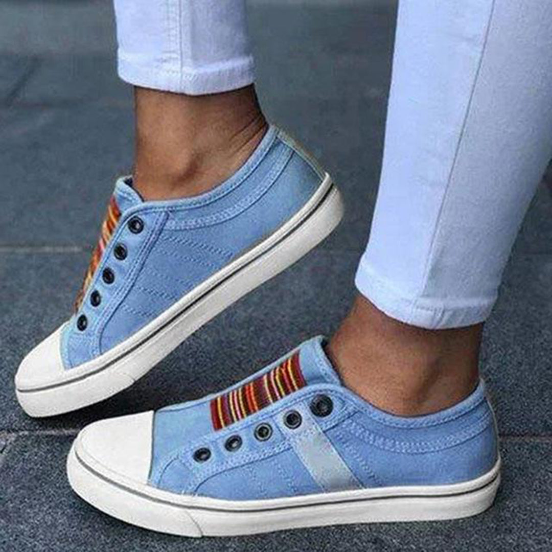 https://cdn.shopify.com/s/files/1/0902/1236/8707/files/Blue_d2bbef14-c013-4da1-af88-7417c282fe3f.jpg?v=1739948716