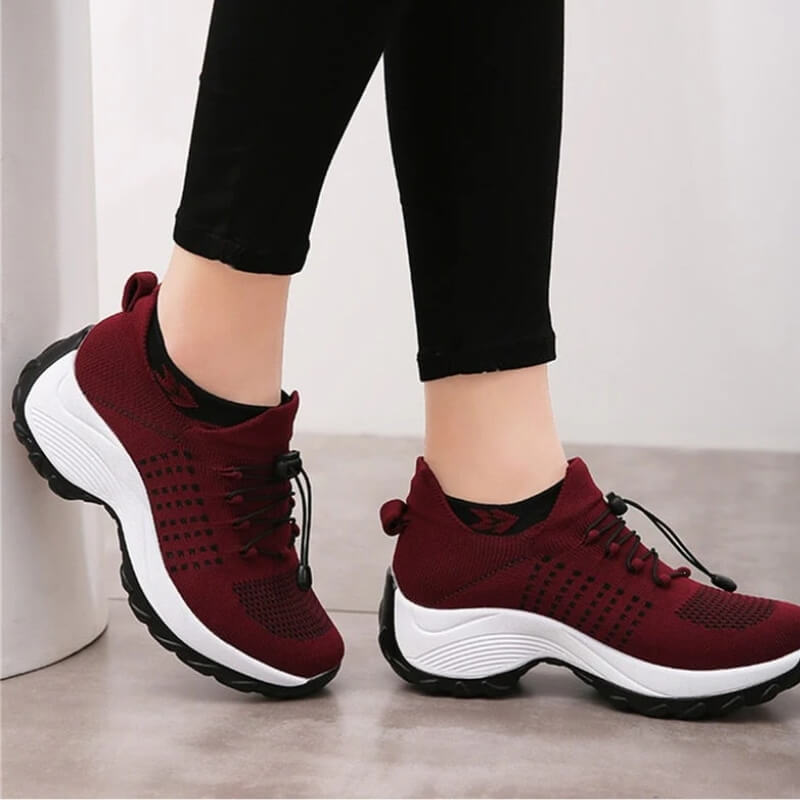 https://cdn.shopify.com/s/files/1/0868/7468/5776/files/ComfyStepsMelvaP7_2_1.jpg?v=1741133536