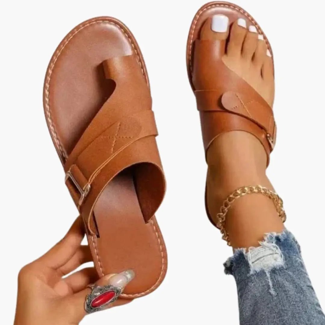 https://cdn.shopify.com/s/files/1/0980/8547/0533/files/LadiesLeatherSandalsOrthopedic_HalluxValgusCorrection_1.jpg?v=1777384279