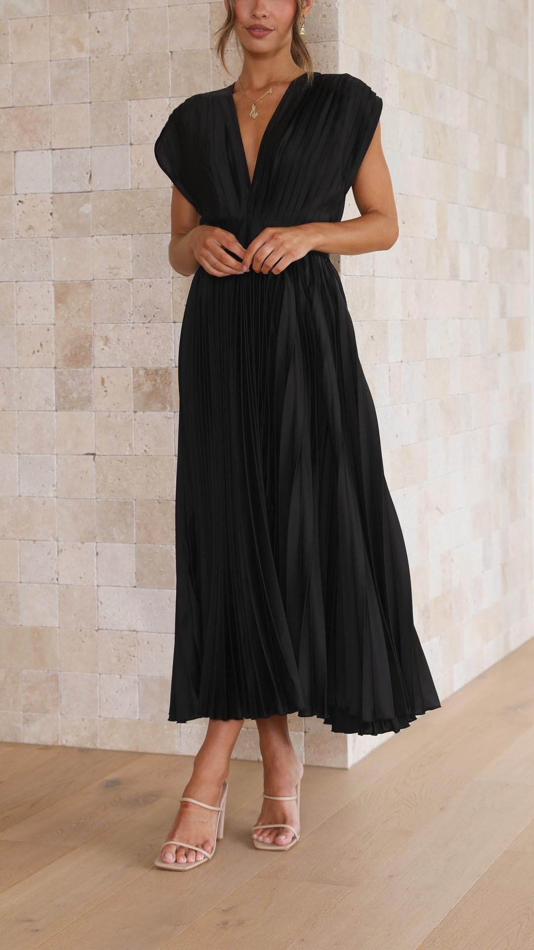 https://cdn.shopify.com/s/files/1/0868/7468/5776/files/TH01422-Black_2_c570a8b8-3117-4279-8371-2999a98b1c10.jpg?v=1741455567