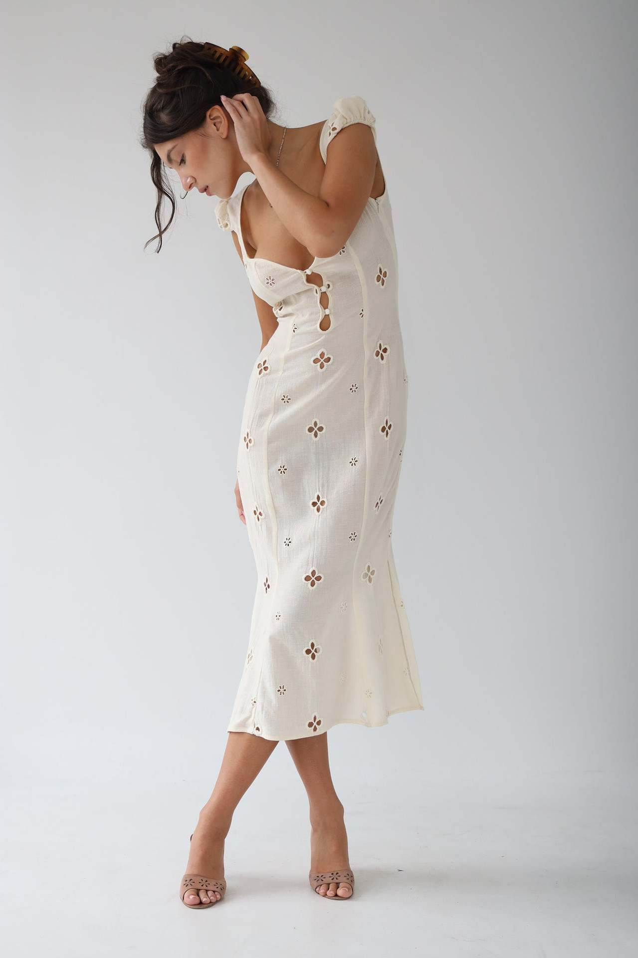 The Hills Nashville Brooklyn Fitted Mermaid Wedding Guest Dress White